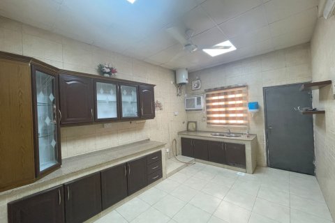 Villa Jumelée de 4 chambres à Al Ansab, Oman No. 106895 9