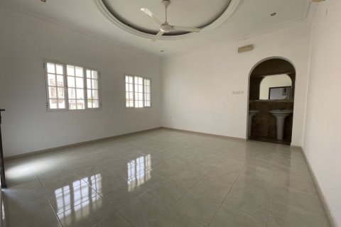 Villa Jumelée de 4 chambres à Al Ansab, Oman No. 106895 7
