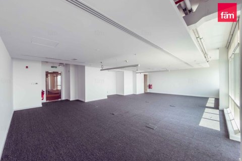 120m² Office in Dubai, UAE No. 205416