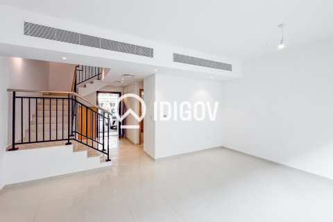 Townhouse de 3 dormitorios en Dubai, UAE No. 184652