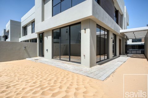 3 bedrooms Townhouse in Dubai Land, UAE No. 194172 8