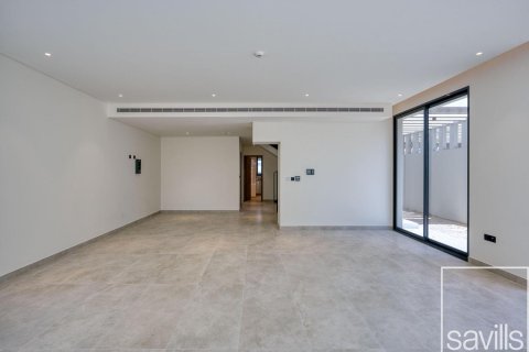 3 bedrooms Townhouse in Dubai Land, UAE No. 194172 7