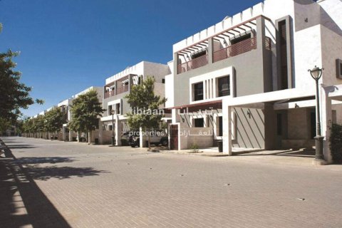 Villa de 3 chambres à As Sib, Oman No. 53383 3