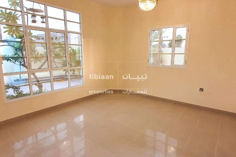 3 bedrooms Villa in As Sib, Oman No. 53384 12