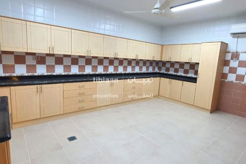 3 bedrooms Villa in As Sib, Oman No. 53384 9