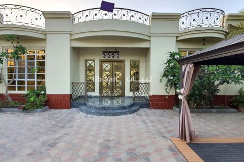 3 bedrooms Villa in As Sib, Oman No. 53384