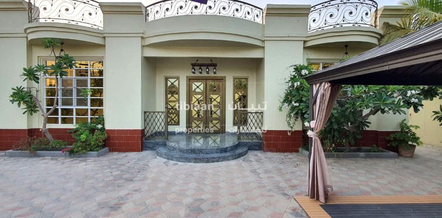 3 bedrooms Villa in As Sib, Oman No. 53384