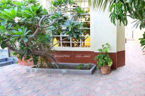 3 bedrooms Villa in As Sib, Oman No. 53384 13