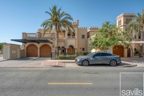3 bedrooms Villa in Canal Cove Villas, UAE No. 194325