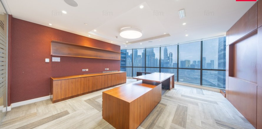505.4m² Office in Dubai, UAE No. 147605