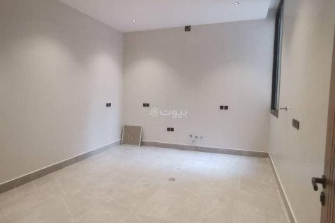 Villa de 5 chambres à Riyadh, Saudi Arabia No. 62559 3