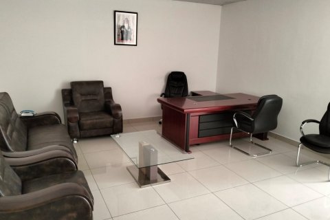 Commercial property de 20 chambres à Muscat, Oman No. 54578 4