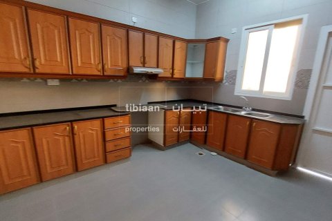 4 bedrooms Villa in Muscat, Oman No. 53710 5