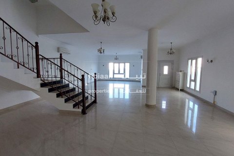 Вилла с 5 спальнями в Маскат, Оман №53709 3
