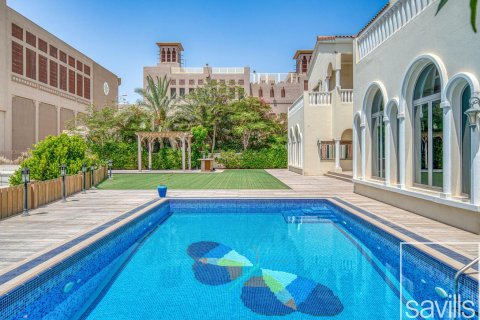 6 bedrooms Villa in Signature Villas, UAE No. 193918 5