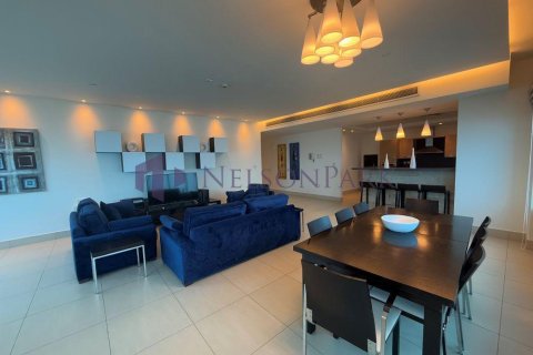 3 bedrooms Apartment in Doha, Qatar No. 57722