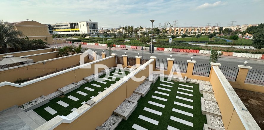 Townhouse de 2 chambres à Jumeirah Village Triangle, UAE No. 165673