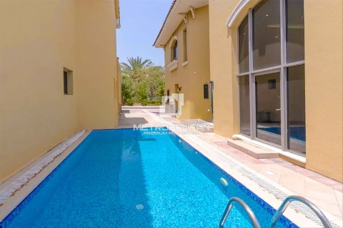 Villa de 4 chambres à Garden Homes, UAE No. 128341 16