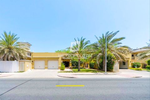 Villa de 4 chambres à Garden Homes, UAE No. 128341 5