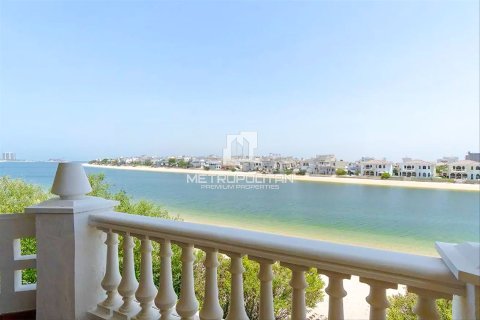 Villa de 4 chambres à Garden Homes, UAE No. 128341 10
