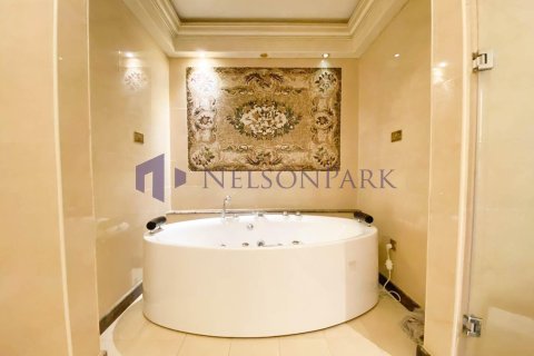 4 bedrooms Penthouse in Doha, Qatar No. 56958 16