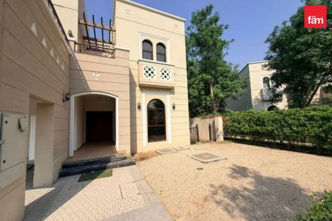 4 bedrooms Villa in Dubai, UAE No. 168097