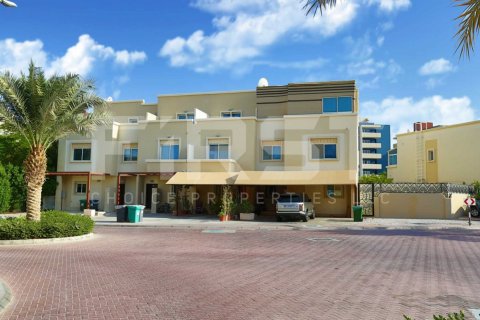 2 bedrooms Villa in Al Reef, UAE No. 172364