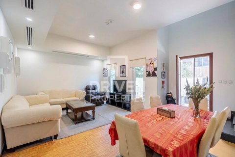 2 bedrooms Villa in Amaranta, UAE No. 207029