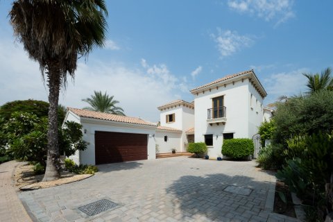 5 bedrooms Villa in Jumeirah Golf Estates, UAE No. 208697