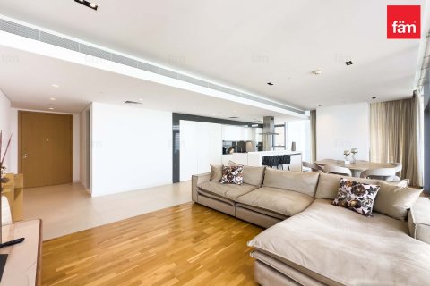 3 bedrooms Apartment in Dubai, UAE No. 187815 6