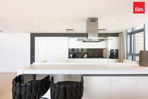 3 bedrooms Apartment in Dubai, UAE No. 187815 8