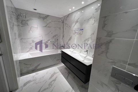 4 bedrooms Duplex in Doha, Qatar No. 57154 14
