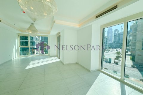 4 bedrooms Duplex in Doha, Qatar No. 57154