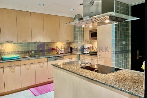 Apartment de 3 dormitorios en Doha, Qatar No. 57129 7