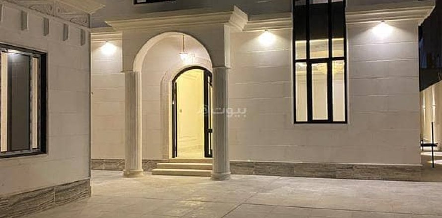 7 bedrooms Villa in Khobar, Saudi Arabia No. 60122