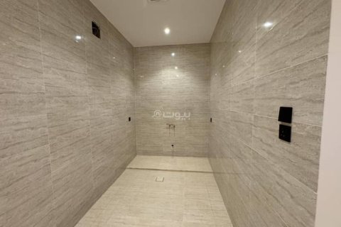 4 bedrooms Villa in Khobar, Saudi Arabia No. 60117 22