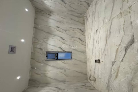 4 bedrooms Villa in Khobar, Saudi Arabia No. 60123 20