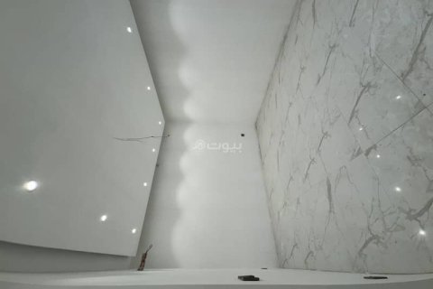 4 bedrooms Villa in Khobar, Saudi Arabia No. 60123 15