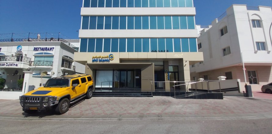 Commercial property de 600m² à Muscat, Oman No. 54461