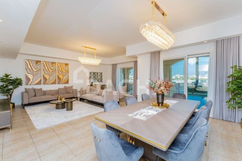 Квартира с 2 спальнями в Marina Residences, ОАЭ №210372