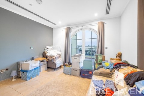 4 غرف نوم فيلا في Legacy, الإمارات العربية المتحدة رقم 9557 12