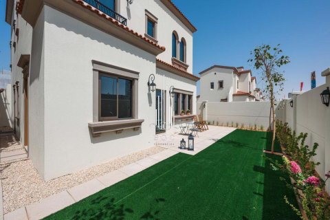 4 bedrooms Villa in Khalifa City, UAE No. 35559