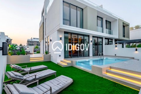 Villa de 3 dormitorios en Golf Grove, UAE No. 184679