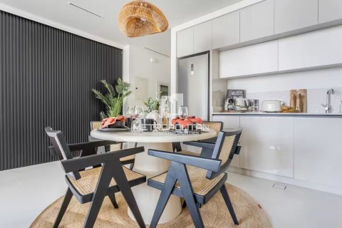 Apartment de 1 dormitorio en EMAAR Beachfront, UAE No. 129333 8