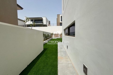 4 bedrooms Villa in Al Furjan, UAE No. 129695 7