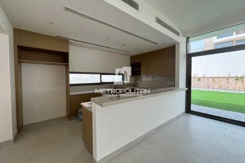4 bedrooms Villa in Al Furjan, UAE No. 129695 23