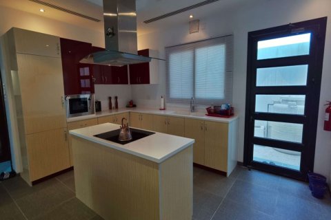 Villa de 4 dormitorios en Muharraq, Bahrain No. 59798 6