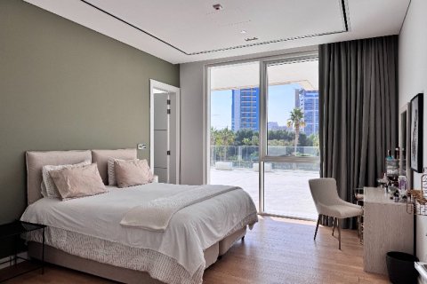 2 bedrooms Apartment in Dubai, UAE No. 143250 11