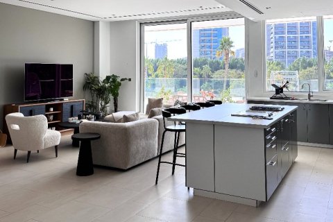 2 bedrooms Apartment in Dubai, UAE No. 143250 7