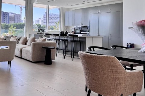 2 bedrooms Apartment in Dubai, UAE No. 143250 3